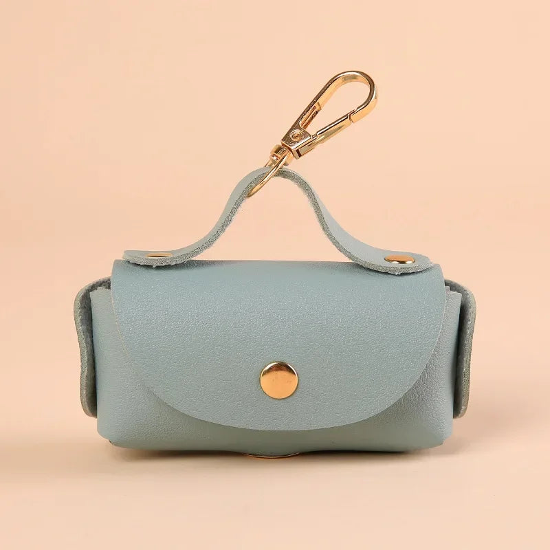 Étui portable pour sacs à déjections