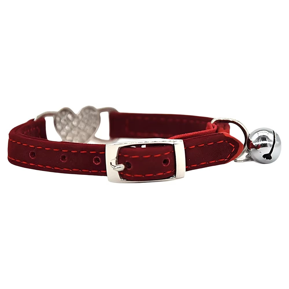 Cat/dog collar with heart-shaped bell