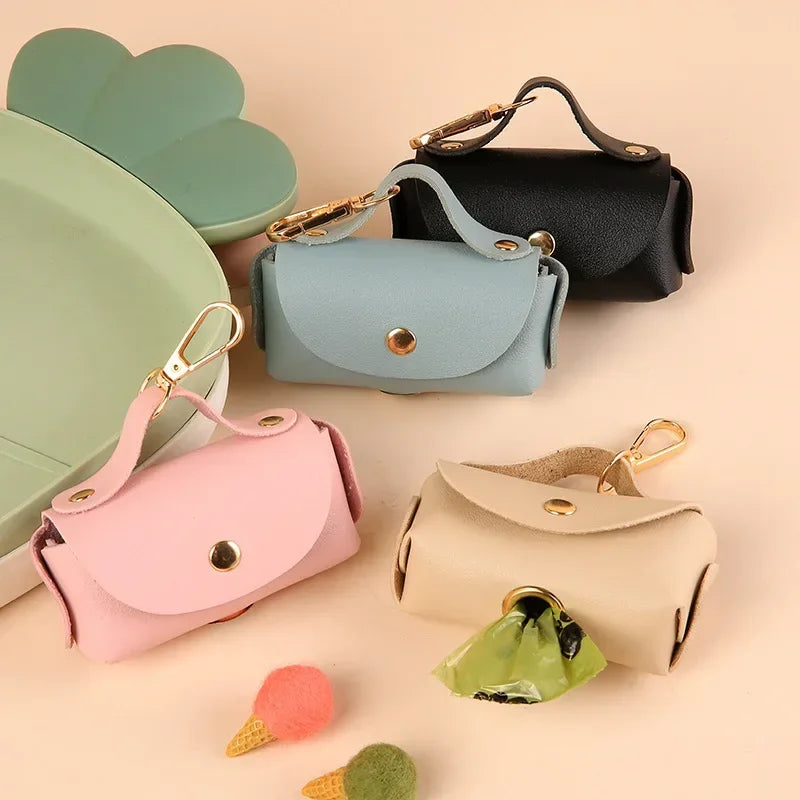 Étui portable pour sacs à déjections